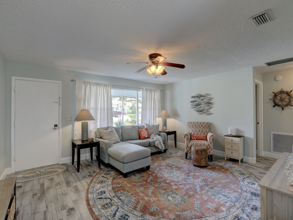 1379 Scroll Street Sebastian, FL 32958 - Photo 8 of 30