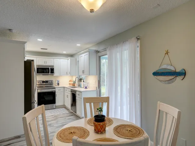 $2,500 | 1379 Scroll Street, Sebastian, FL 32958