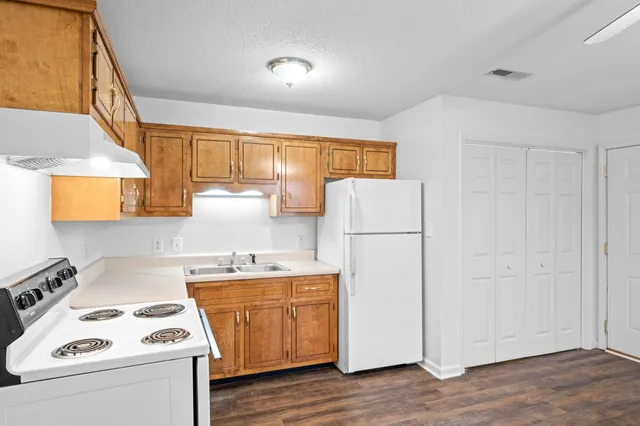 $750 | 3240 Tower Drive, Unit 3, Clarksville, TN 37042