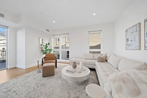 $1,249,000 | 260 Beacon Street, Unit 201, Somerville, MA 02143
