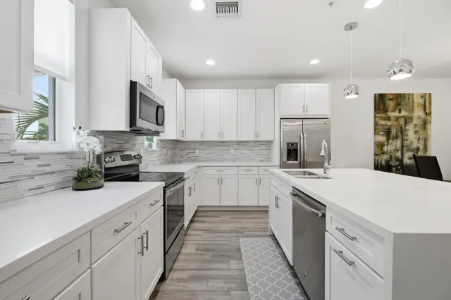 $5,500 | 101 East Coda Circle, Unit C, Delray Beach, FL 33444