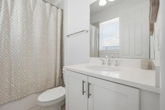 $5,500 | 101 East Coda Circle, Unit C, Delray Beach, FL 33444