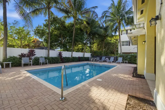 $5,500 | 101 East Coda Circle, Unit C, Delray Beach, FL 33444