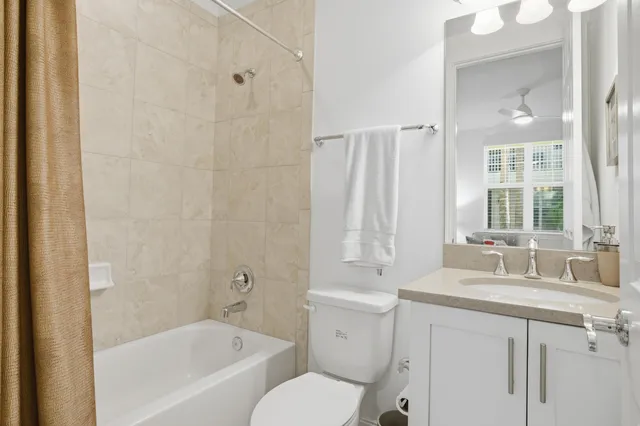 $5,500 | 101 East Coda Circle, Unit C, Delray Beach, FL 33444