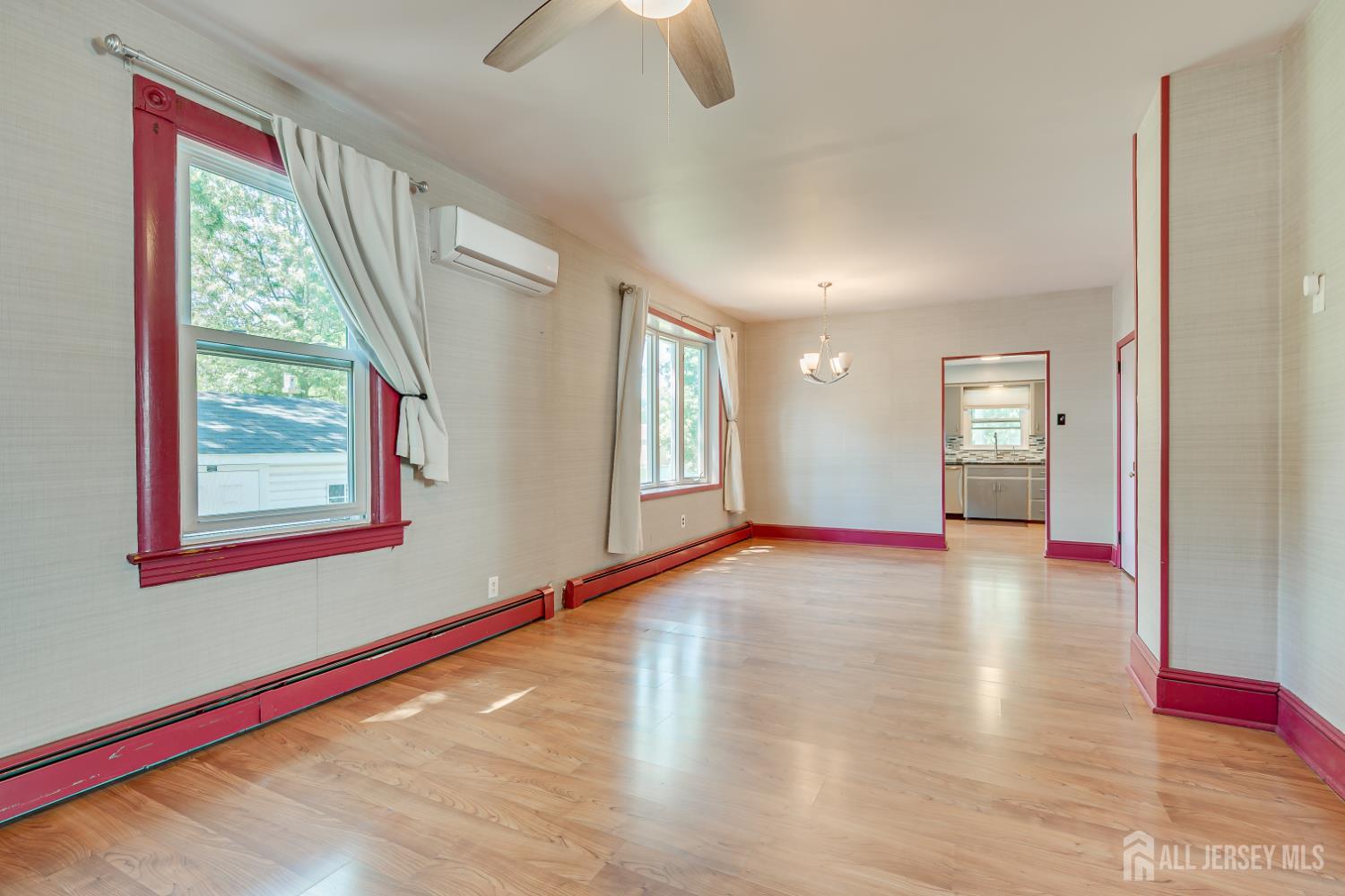 10 Jeff Street Edison, NJ 08837 - Photo 7 of 32