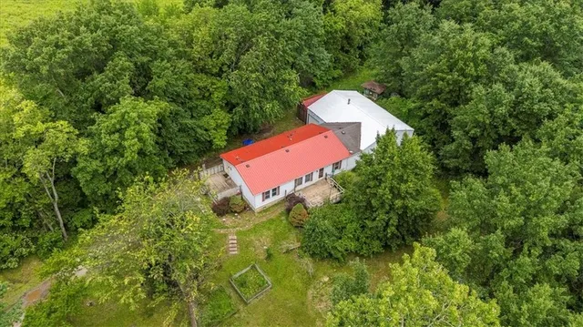 $315,000 | 330 Southeast 240th Street, Lathrop, MO 64465