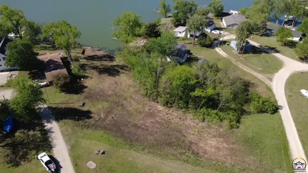 $359,000 | 160 Lakeshore Drive, Council Grove, KS 66846