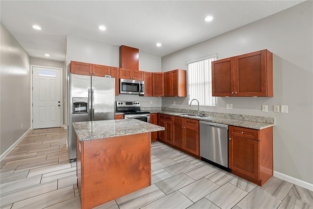 2736 West Spruce Street Tampa, FL 33607 - Photo 7 of 17 Gallery Image 7