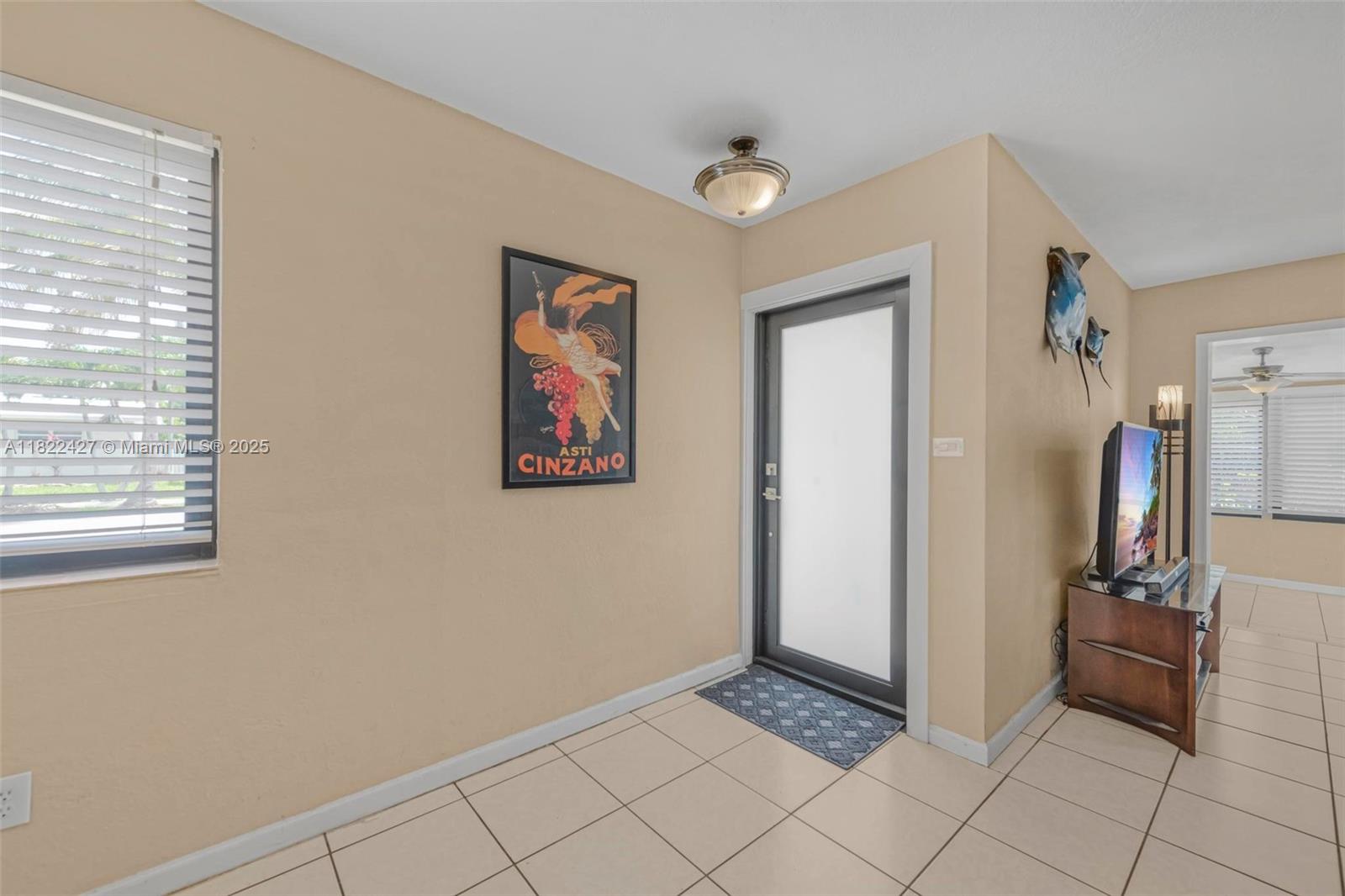 9520 Holiday Road Cutler Bay, FL 33157 - Photo 6 of 32