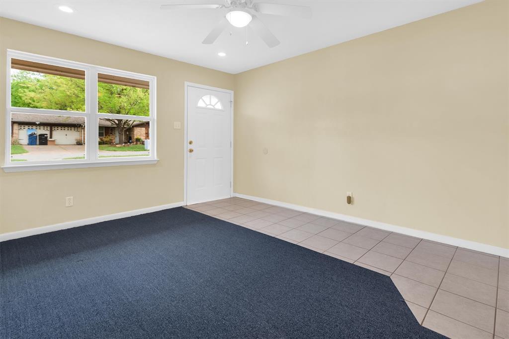 146 Bob White Road Denison, TX 75020 - Photo 5 of 25 Front entry view