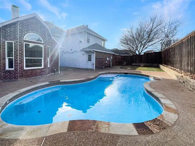 $591,000 | 135 Sherwood Drive, Murphy, TX 75094