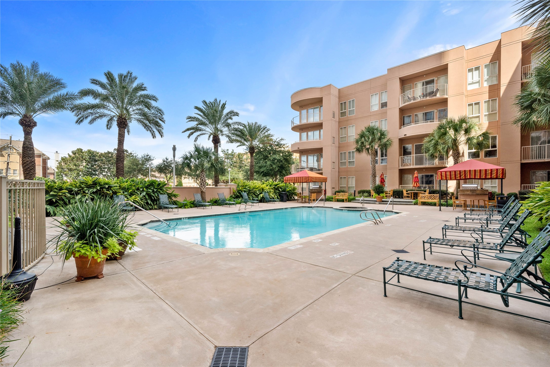 3505 Sage Road, Unit 1003 Houston, TX 77056 - Photo 13 of 14