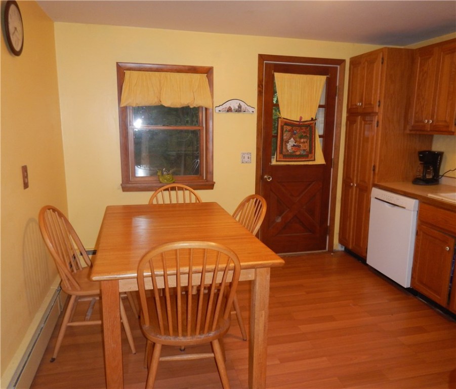 173 Knotty Oak Road Coventry, RI 02816 - Photo 6 of 22