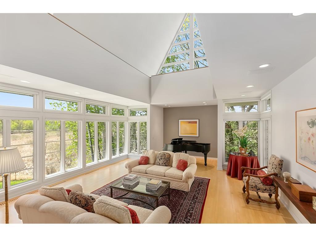 16403 Ringer Road Minnetonka, MN 55391 - Photo 11 of 58 Gallery Image 11