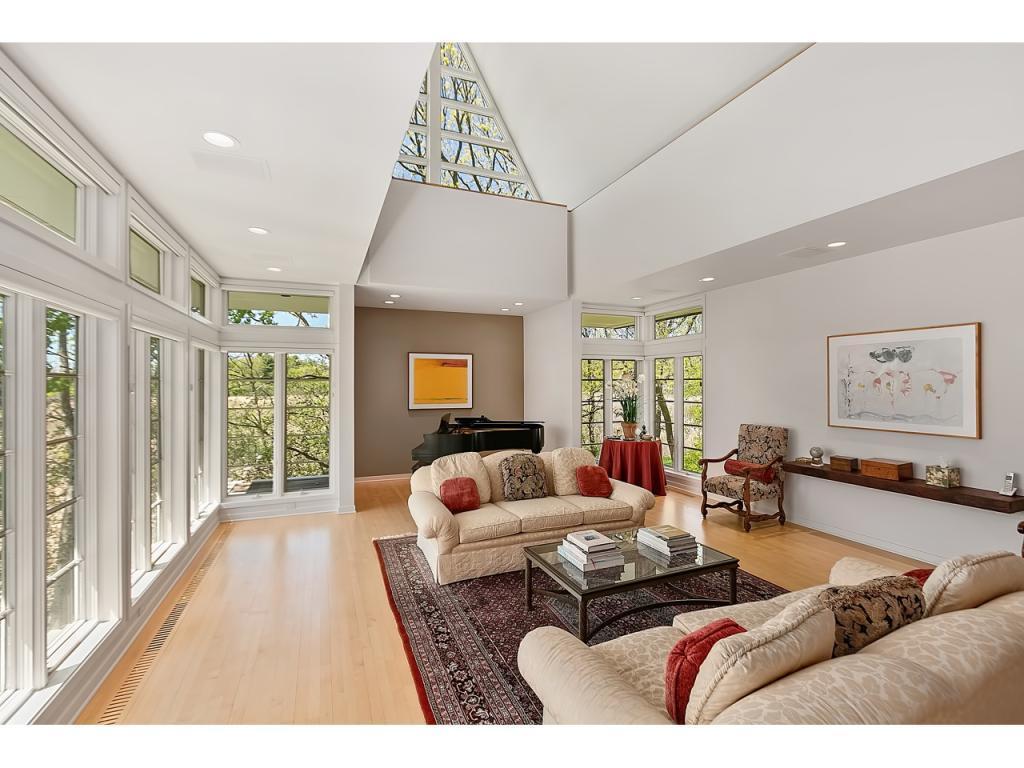 16403 Ringer Road Minnetonka, MN 55391 - Photo 13 of 58 Gallery Image 13