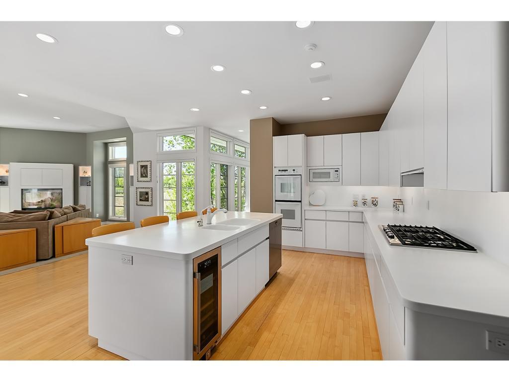 16403 Ringer Road Minnetonka, MN 55391 - Photo 18 of 58 Gallery Image 18