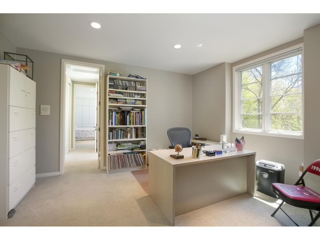 16403 Ringer Road Minnetonka, MN 55391 - Photo 36 of 58 Gallery Image 36