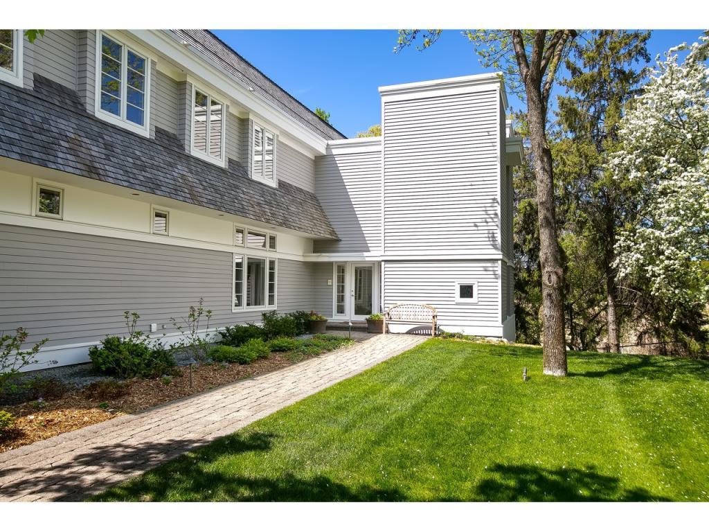 16403 Ringer Road Minnetonka, MN 55391 - Photo 5 of 58 Gallery Image 5