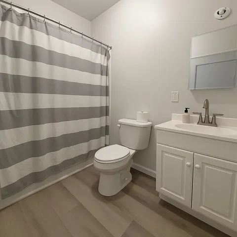 $3,750 | 512 Monastery Place, Unit 3 (LEFT ON BACK BUILDING), Union City, NJ 07087