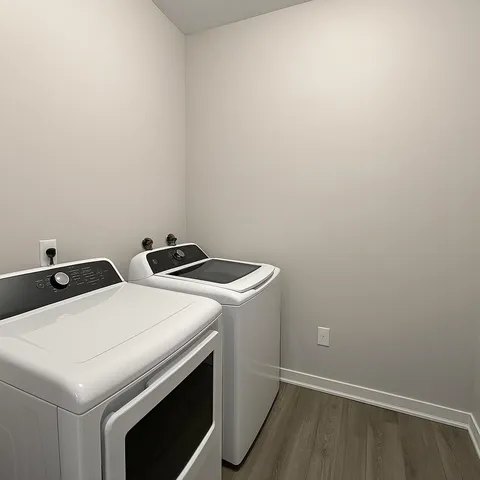 $3,750 | 512 Monastery Place, Unit 3 (LEFT ON BACK BUILDING), Union City, NJ 07087