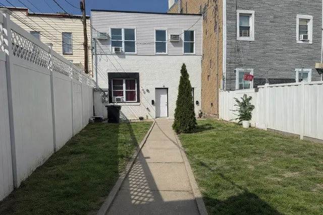 $3,750 | 512 Monastery Place, Unit 3 (LEFT ON BACK BUILDING), Union City, NJ 07087