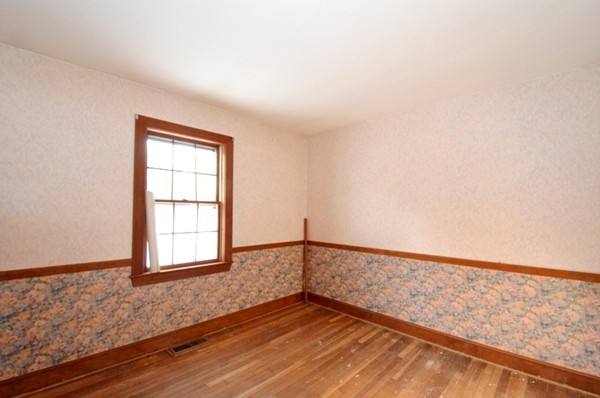 303 Ipswich Road Boxford, MA 01921 - Photo 7 of 8