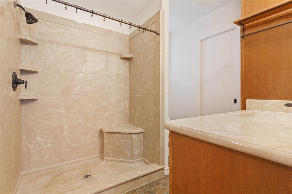 103 Spring Oak Lacy-Lakeview, TX 76705 - Photo 20 of 30