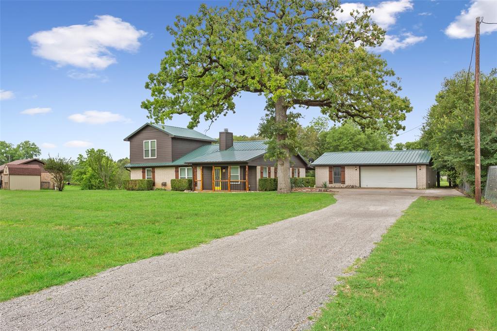 103 Spring Oak Lacy-Lakeview, TX 76705 - Photo 3 of 30