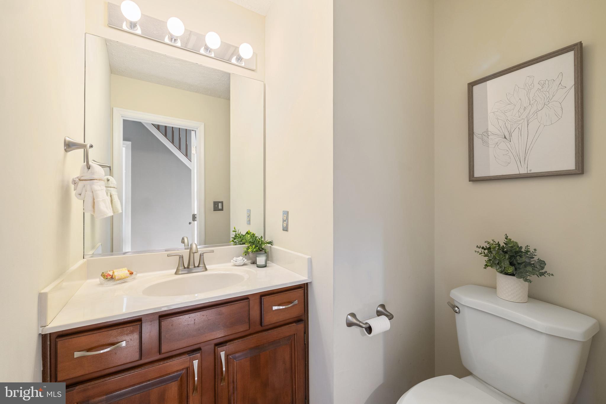 1469 Pleasant Lake Road Annapolis, MD 21409 - Photo 21 of 68 1st floor half bath