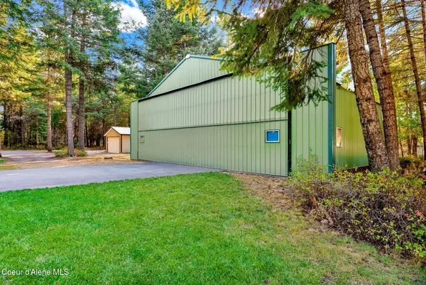 $865,000 | 8599 East Apache Trail, Athol, ID 83801