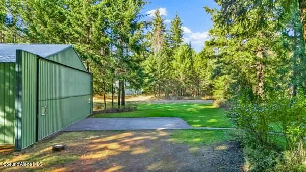 $899,000 | 8599 East Apache Trail, Athol, ID 83801