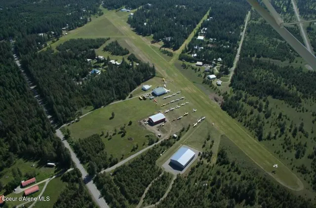 $899,000 | 8599 East Apache Trail, Athol, ID 83801