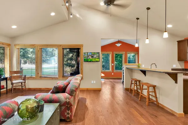 $865,000 | 8599 East Apache Trail, Athol, ID 83801