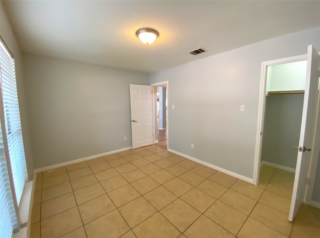 2308 Wright Circle Round Rock, TX 78664 - Photo 11 of 17 a view of an empty room and window