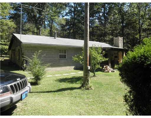 185 Pine Tract Road Butler, PA 16001 - Photo 2 of 10 Exterior Front.