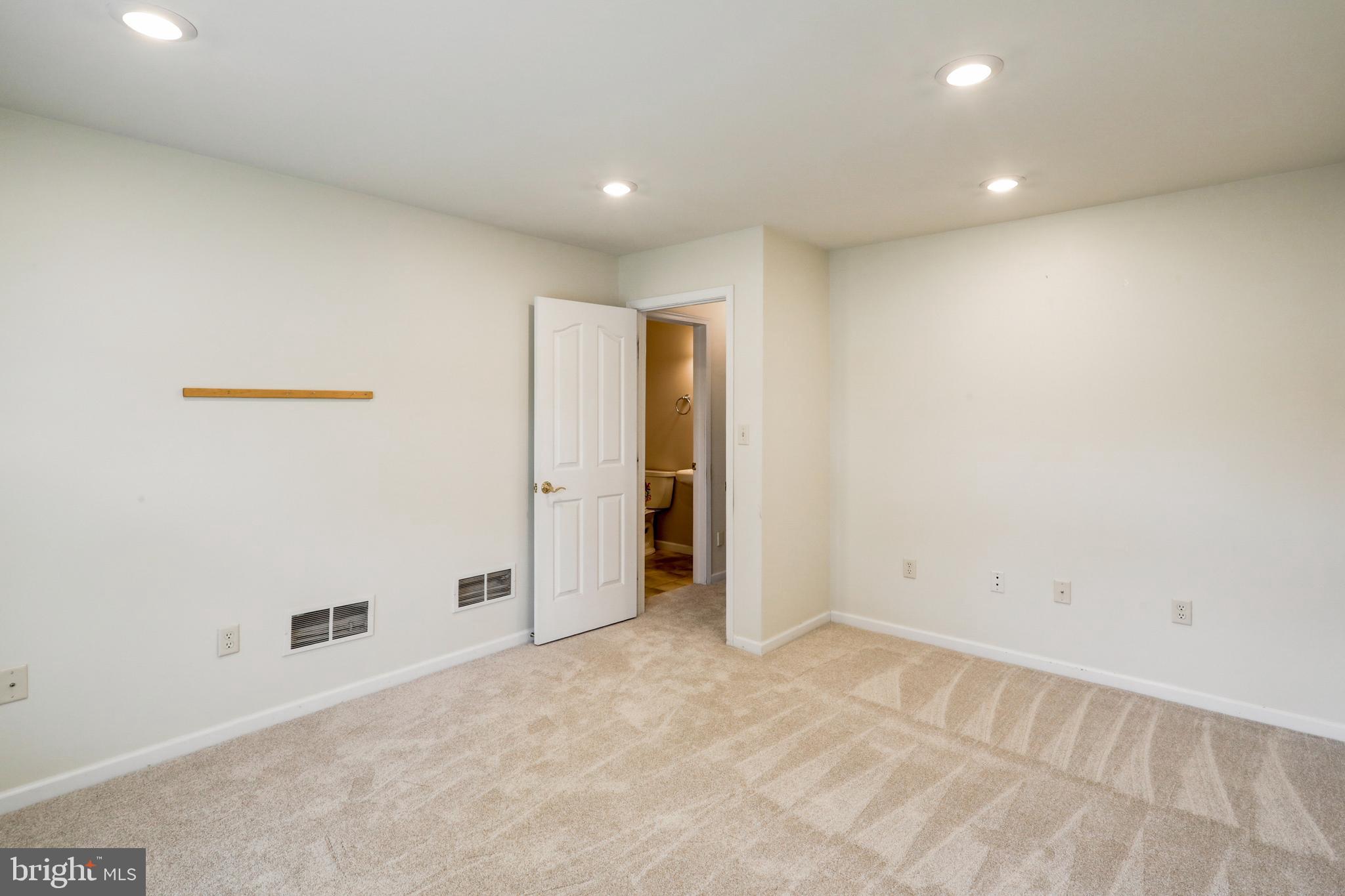 749 Heather Ridge Manheim, PA 17545 - Photo 27 of 57 Bedroom 2