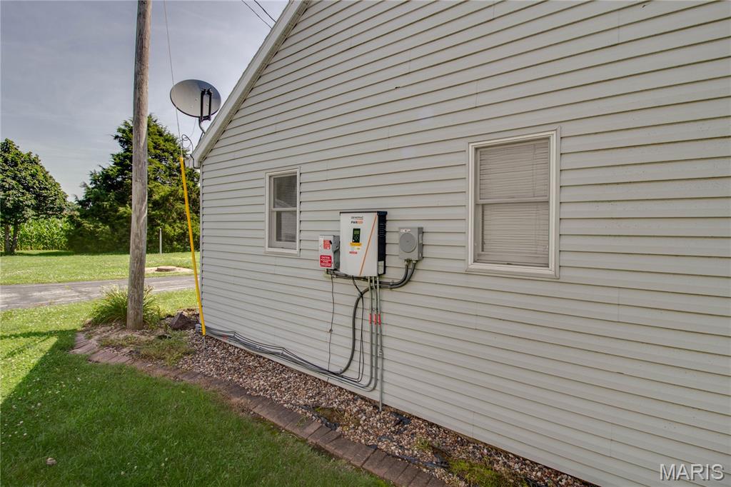 18907 Grange Hall Road Brighton, IL 62012 - Photo 36 of 47
