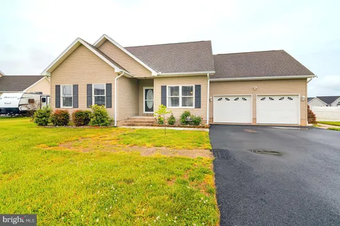 $359,990 | 508 North Winding Brooke Drive, Seaford, DE 19973