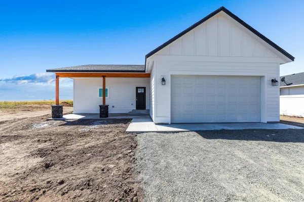 $475,000 | 635 West Summit Avenue, Reardan, WA 99029