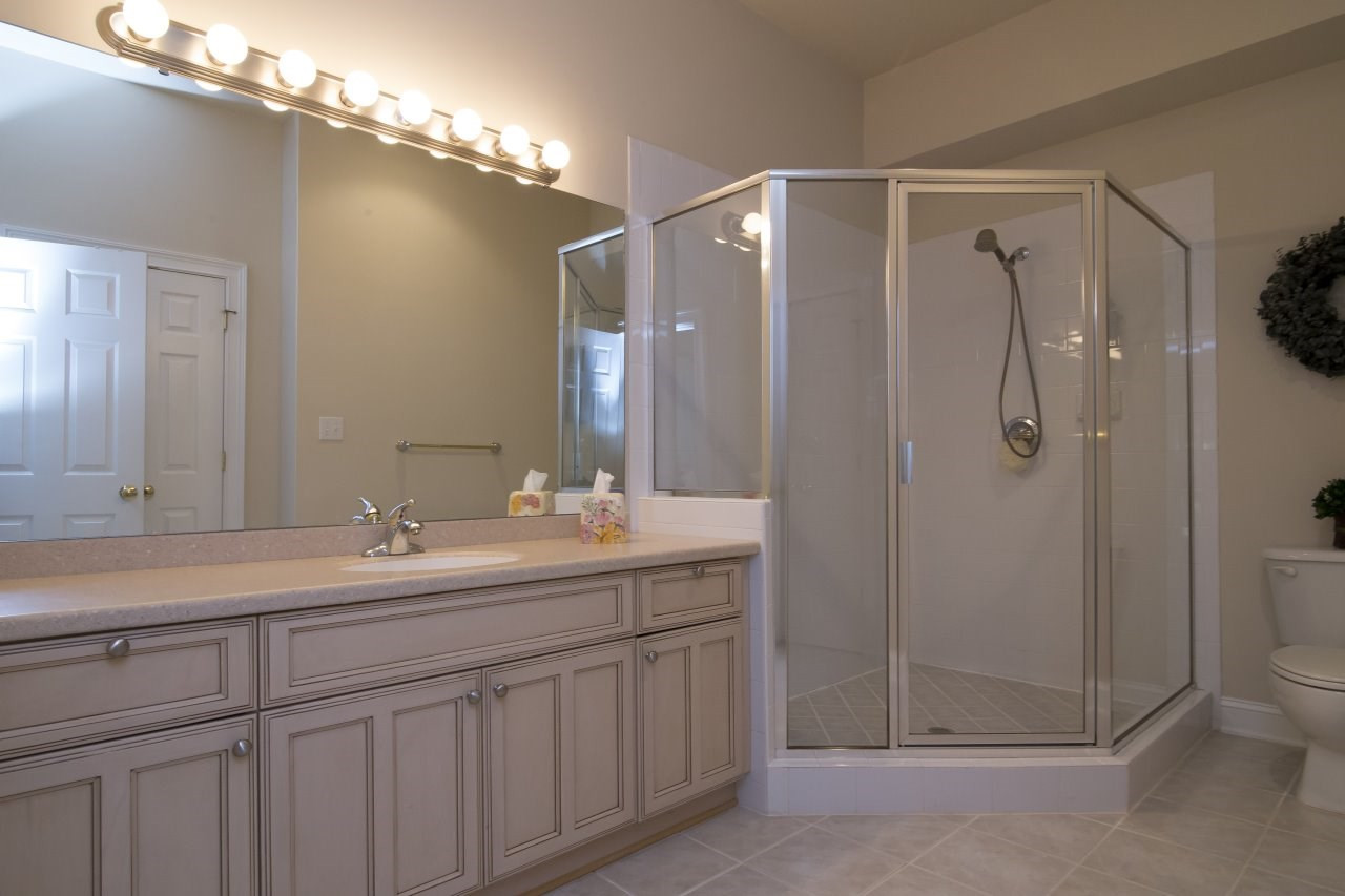 12301 Beestone Lane Raleigh, NC 27614 - Photo 24 of 25 In-Law Suite Bath