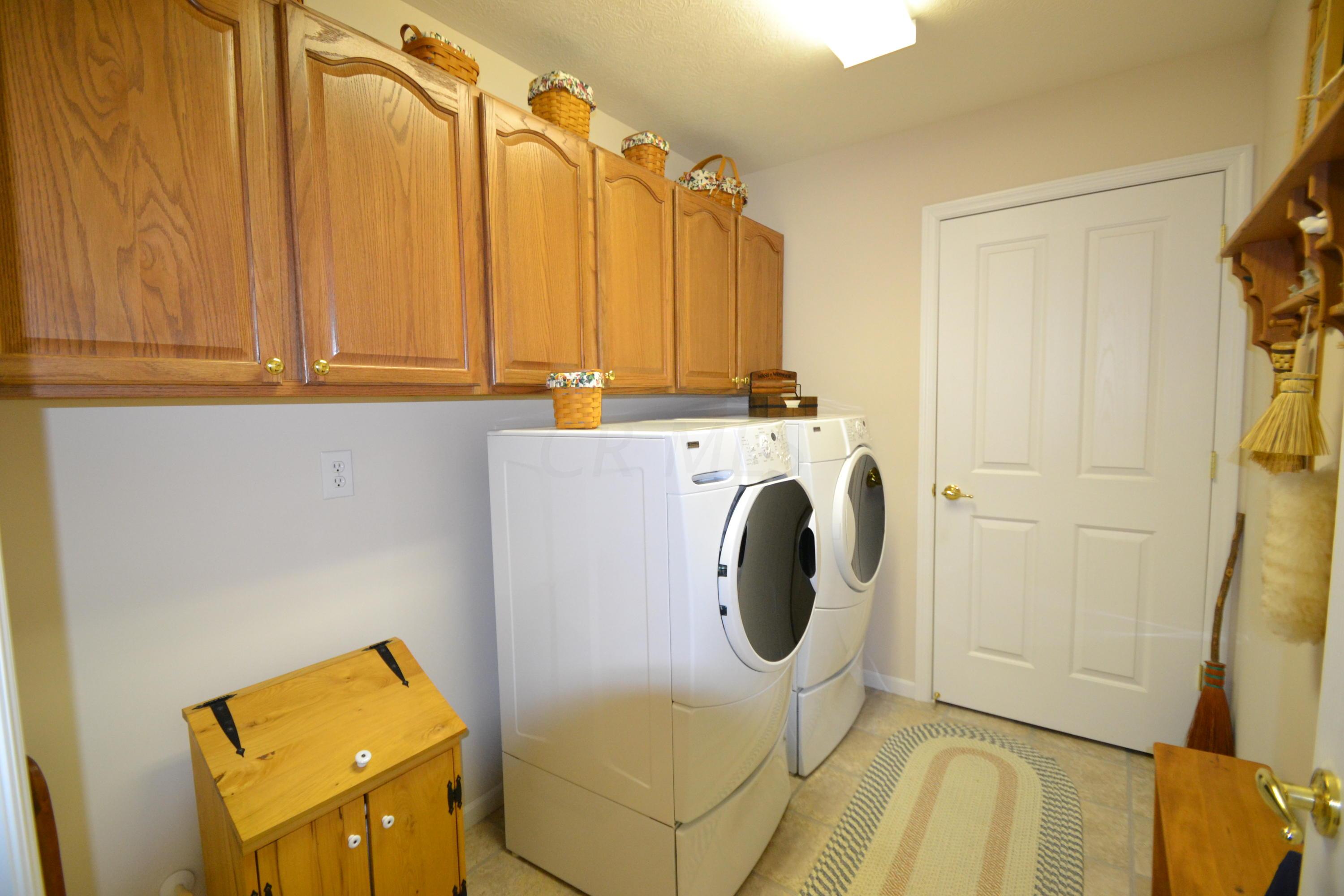 219 Stonegate Loop Pataskala, OH 43062 - Photo 19 of 25 Gallery Image 19