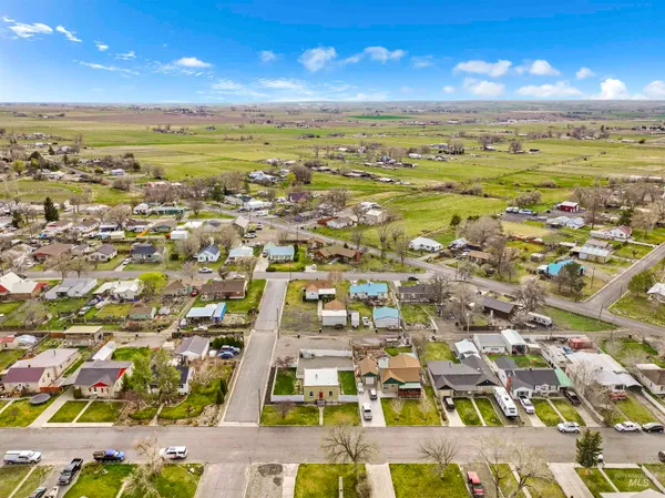 $260,000 | 801 12th Avenue North, Buhl, ID 83316
