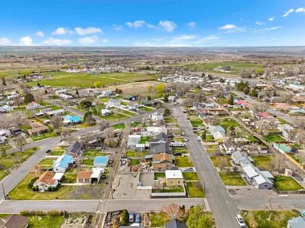 $260,000 | 801 12th Avenue North, Buhl, ID 83316