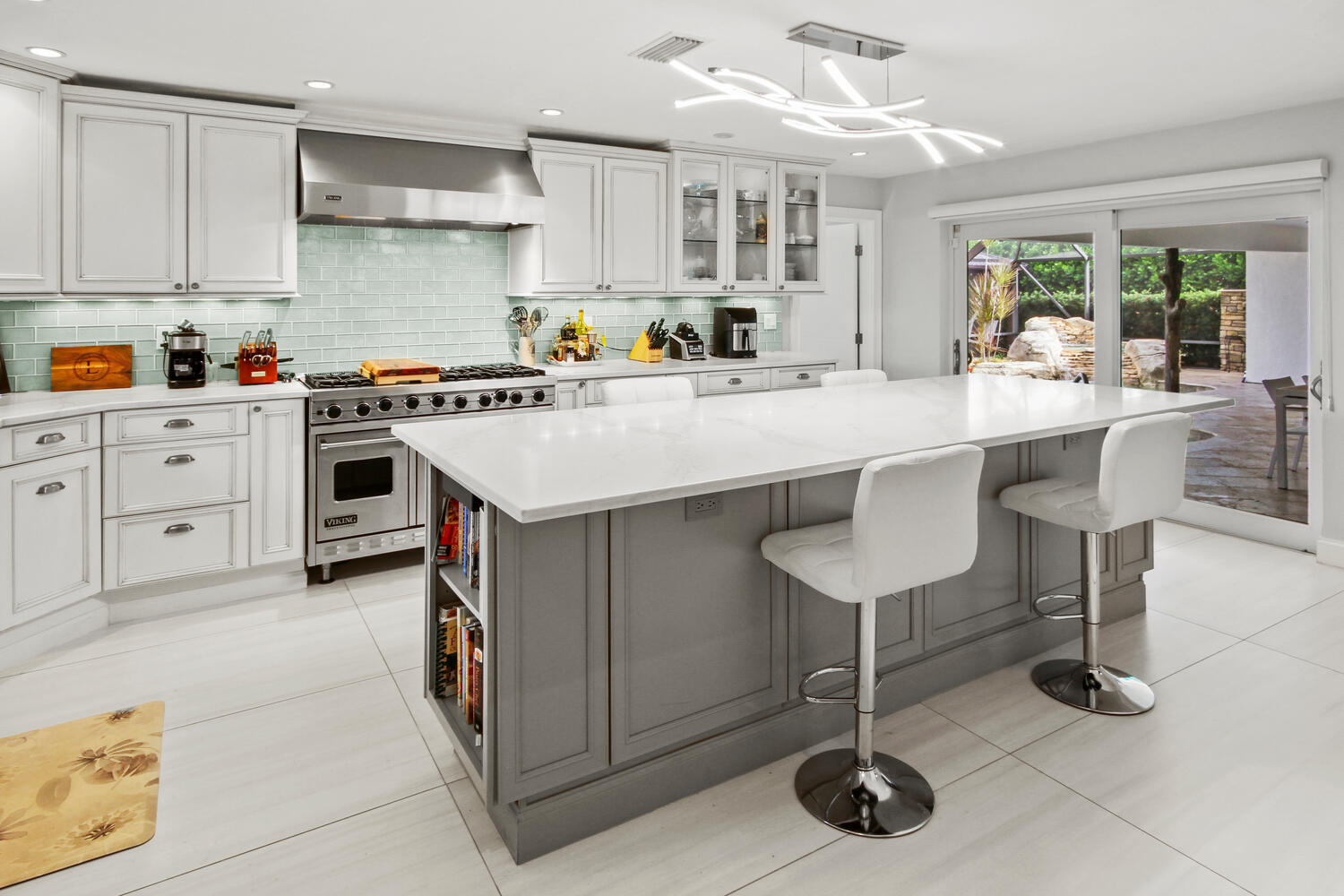 2425 Southeast 9th Street Pompano Beach, FL 33062 - Photo 4 of 91 IMG 0112-021-021-1500x1000