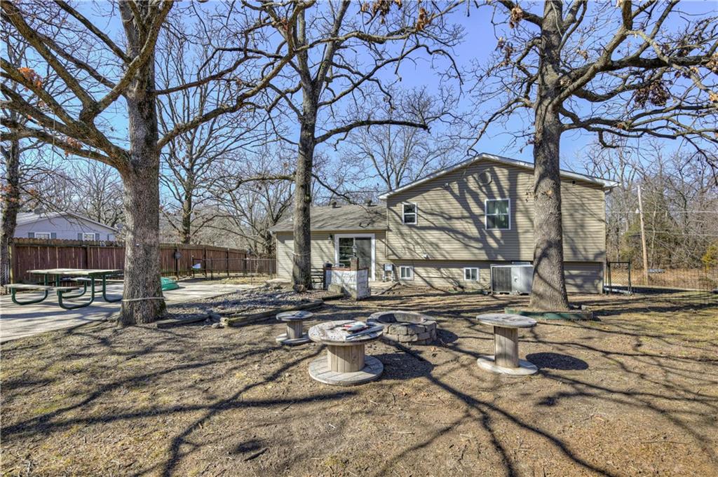 2620 Hickory Hills Road Galena, KS 66739 - Photo 37 of 47