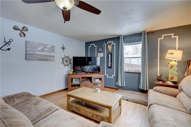 $225,000 | 2620 Hickory Hills Road, Galena, KS 66739