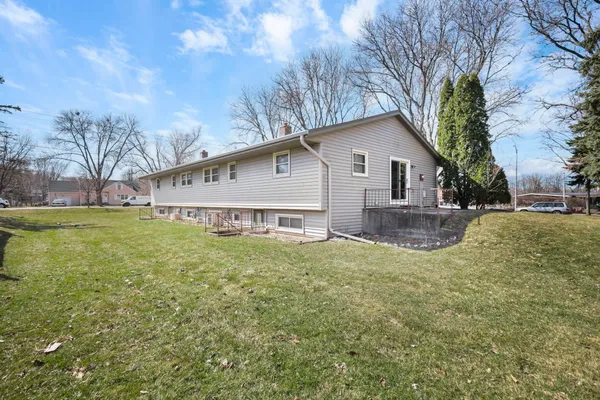 $500,000 | 1-3 Milo Lane, Madison, WI 53714