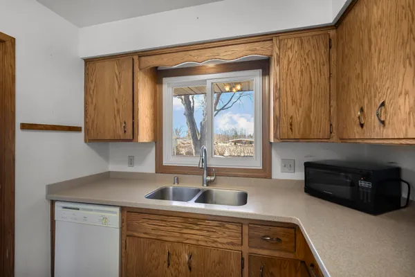 $500,000 | 1-3 Milo Lane, Madison, WI 53714