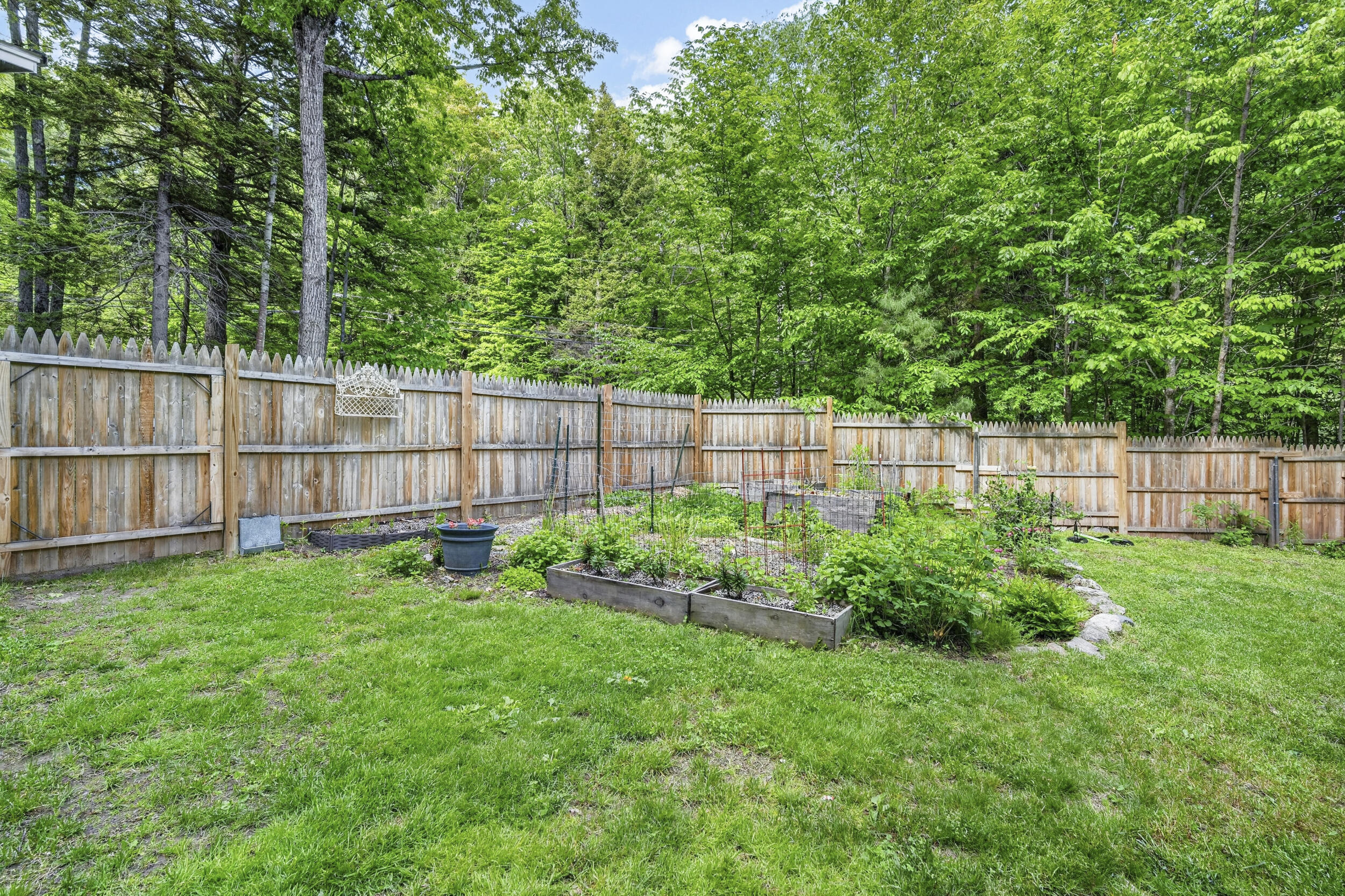 220 Knights Hill Road Bridgton, ME 04009 - Photo 36 of 46 220knightshill-31