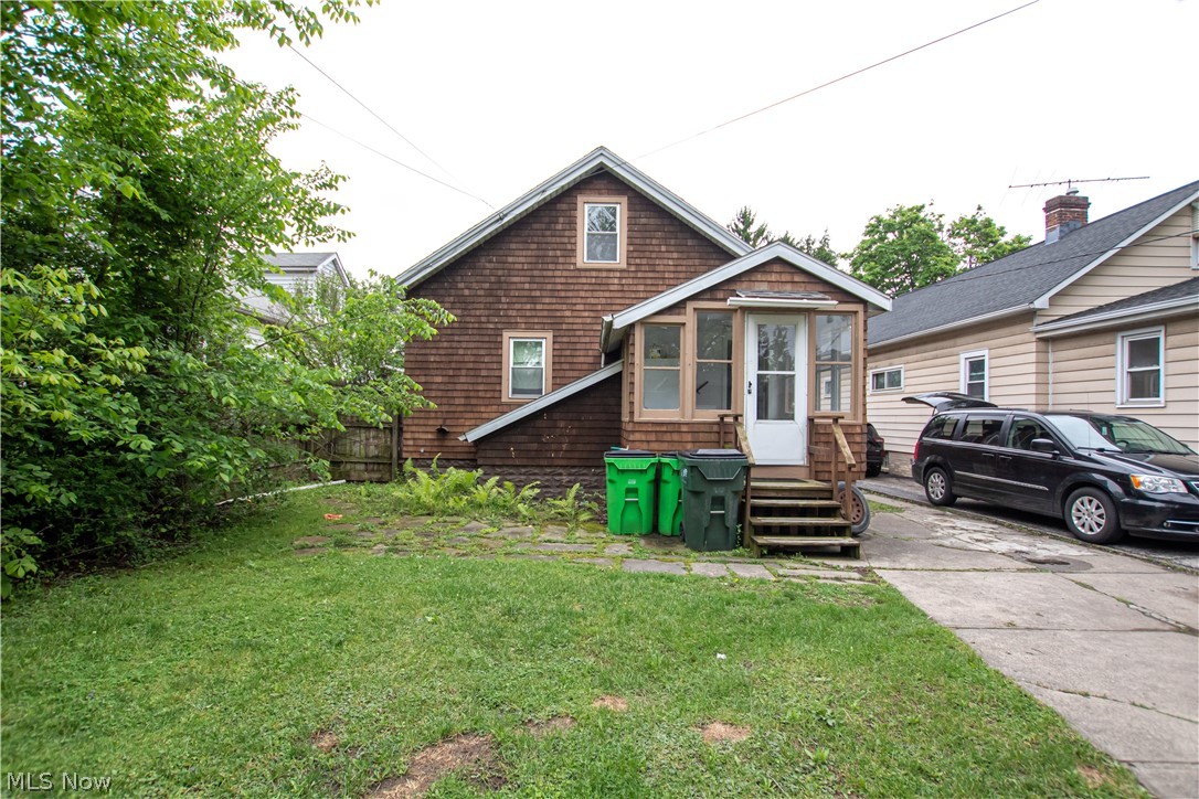 25 Forbes Road Bedford, OH 44146 - Photo 29 of 33